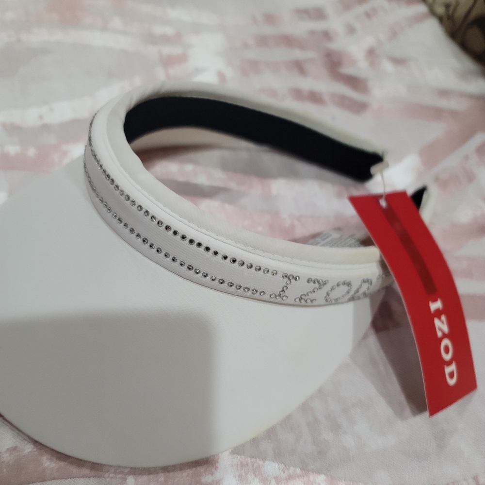 Izod sun visor